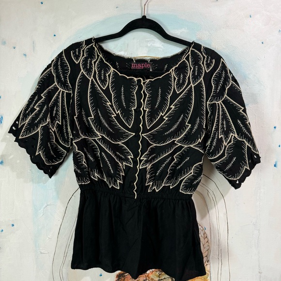 Maple by Some Odd Rubies / Black Blouse / Size 4 - Picture 6 of 6